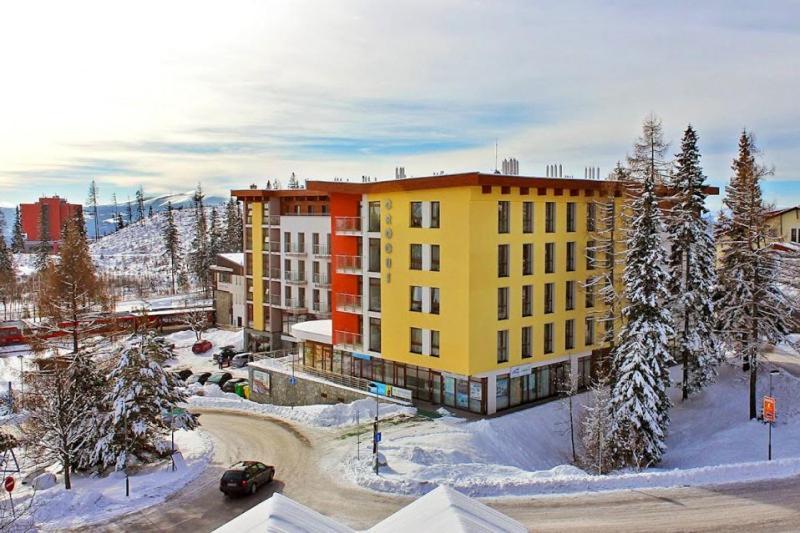 Apartment With Mountain View In Hotel Crocus, Štrbské Pleso Buitenkant foto